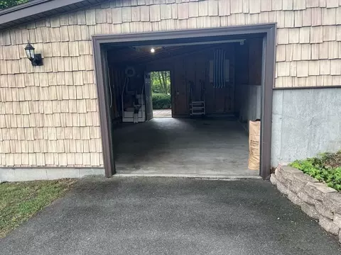 676 Parker St, Springfield, MA 01129 photo 42