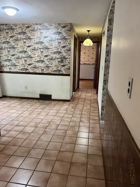 676 Parker St, Springfield, MA 01129 photo 22