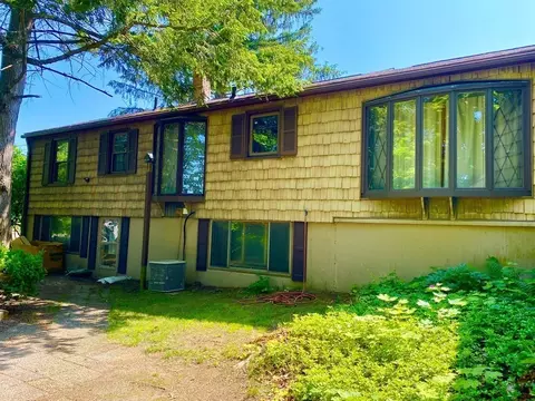 676 Parker St, Springfield, MA 01129 photo 8