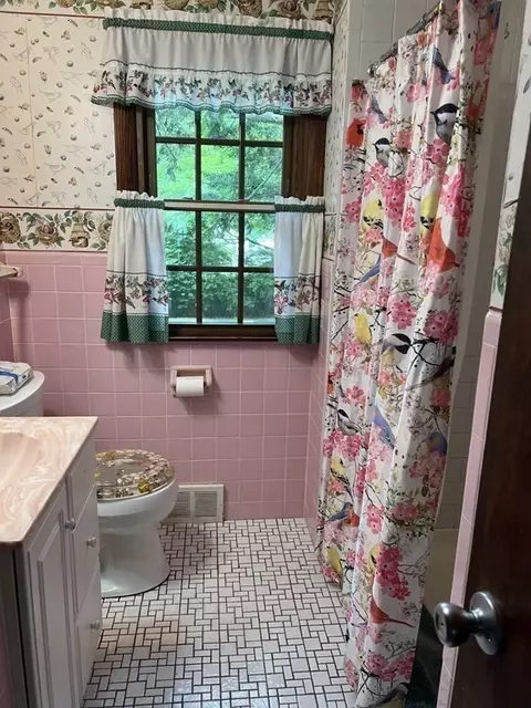 676 Parker St, Springfield, MA 01129 photo 27