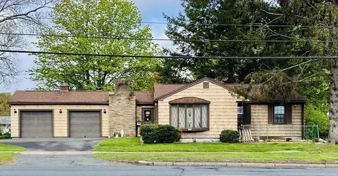 676 Parker St, Springfield, MA 01129