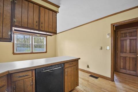 10 Ames Ave, Gardner, MA 01440 photo 9