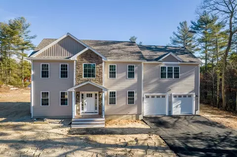 2 Serenity Ln, Dartmouth, MA 02747