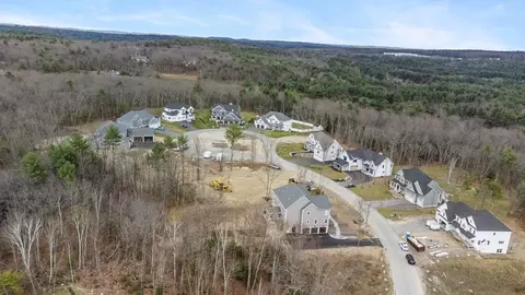 30 Highclere, Windham, NH 03087 photo 4