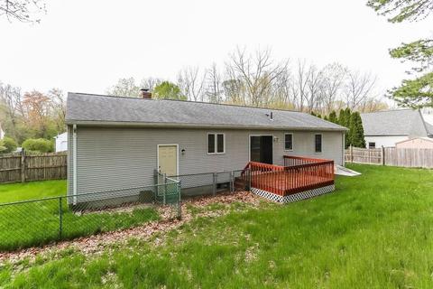 56 Vann St, Springfield, MA 01129 photo 8