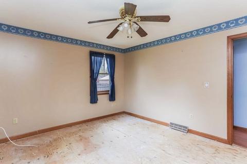 56 Vann St, Springfield, MA 01129 photo 13