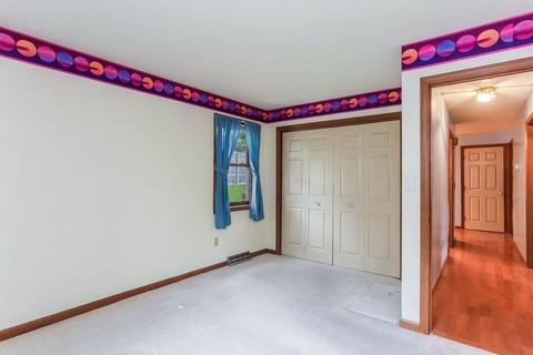 56 Vann St, Springfield, MA 01129 photo 14