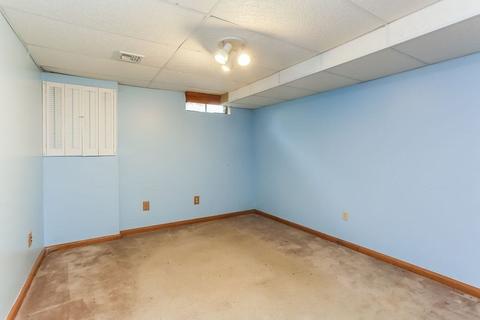 56 Vann St, Springfield, MA 01129 photo 25