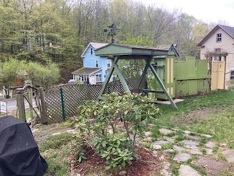 32 North St, Erving, MA 01344 photo 4