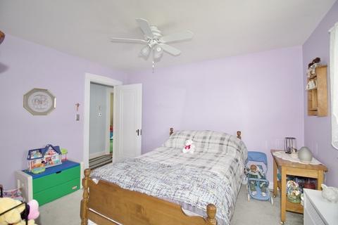 63 Gillette Ave, Springfield, MA 01118 photo 17