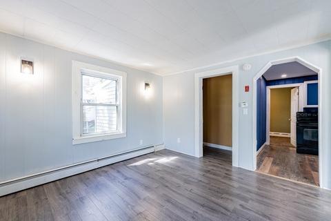 272 Denver St, Springfield, MA 01109 photo 16