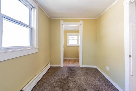 272 Denver St, Springfield, MA 01109 photo 26