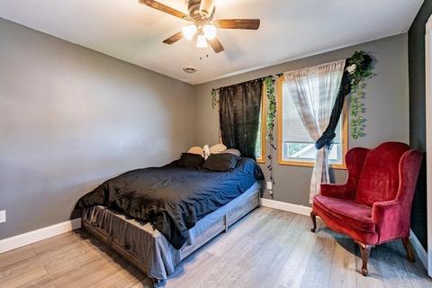 272 Denver St, Springfield, MA 01109 photo 10