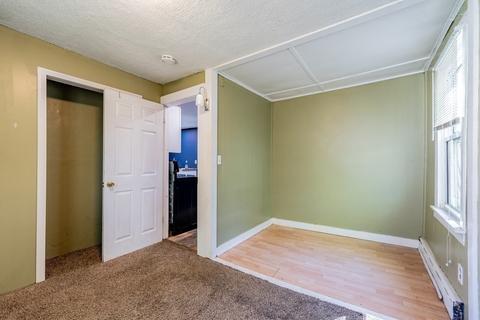 272 Denver St, Springfield, MA 01109 photo 18