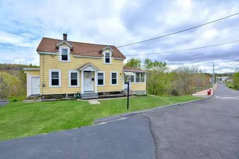 33 Washington St, Monson, MA 01057