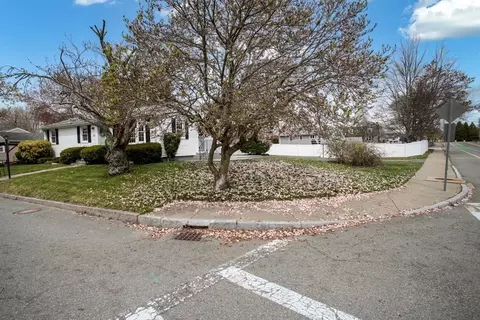 1132 Langley St, Fall River, MA 02720 photo 27