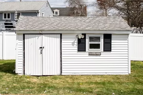 1132 Langley St, Fall River, MA 02720 photo 7