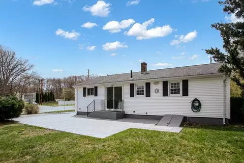 1132 Langley St, Fall River, MA 02720 photo 8