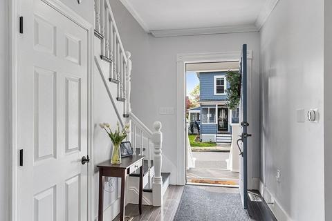 32 Central Ave, Danvers, MA 01923 photo 3