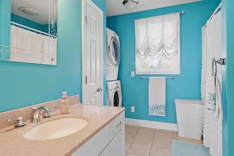 11 Arrow St, Worcester, MA 01604 photo 25