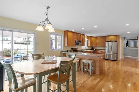 11 Arrow St, Worcester, MA 01604 photo 16