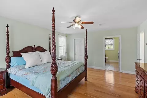 11 Arrow St, Worcester, MA 01604 photo 21