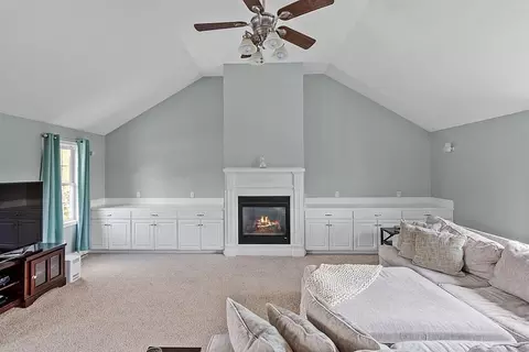 11 Arrow St, Worcester, MA 01604 photo 18