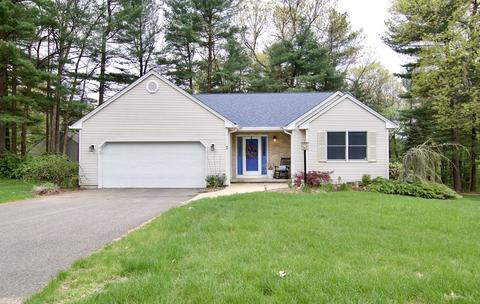 2 Chatfield Ter, Enfield, CT 06082