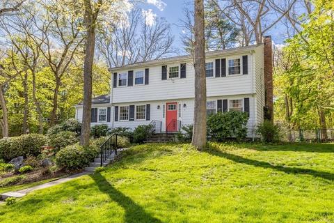 2 Myrtle Dr, Acton, MA 01720