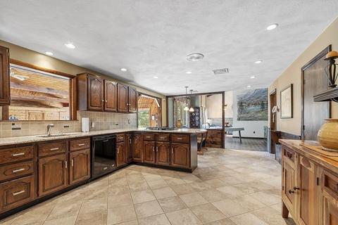 14 Shawmut Ave, Danvers, MA 01923 photo 14