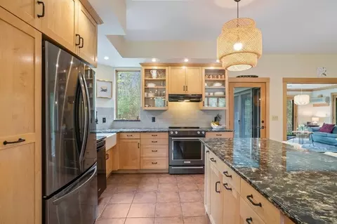 62 Buffam Rd, Pelham, MA 01002 photo 10