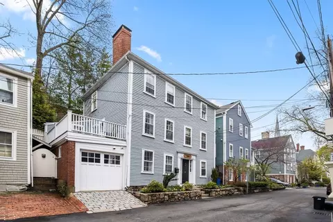25 Summer St, Marblehead, MA 01945 photo 3