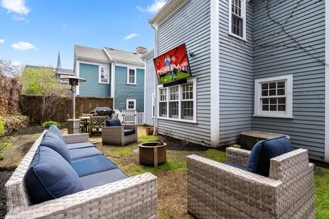 25 Summer St, Marblehead, MA 01945 photo 34