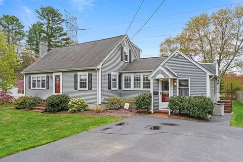 56 Morningside Dr, Walpole, MA 02081 photo 2
