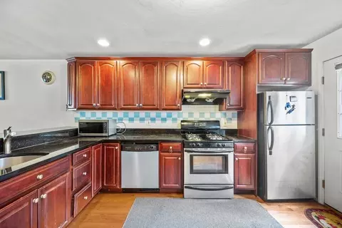 135 Everett St, Boston, MA 02128 photo 2