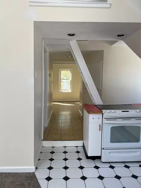 39 Pond St, Beverly, MA 01915 photo 7