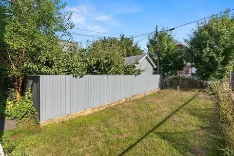 39 Pond St, Beverly, MA 01915 photo 4