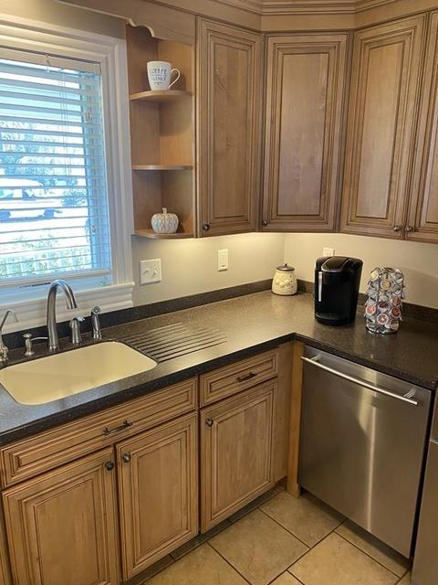 100 Union Point Rd, Webster, MA 01570 photo 8