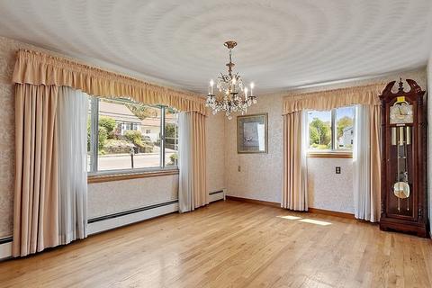 252 Massasoit Rd, Worcester, MA 01604 photo 12