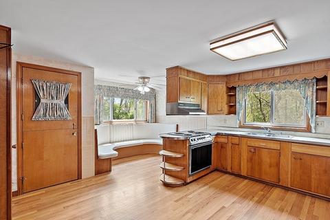 252 Massasoit Rd, Worcester, MA 01604 photo 6