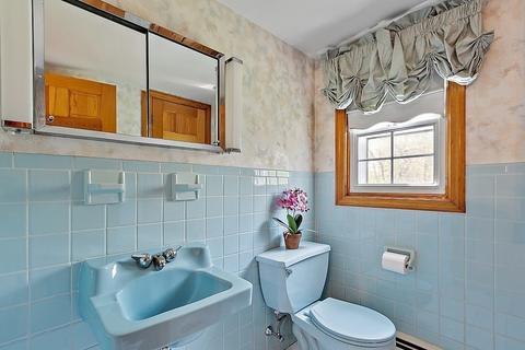 252 Massasoit Rd, Worcester, MA 01604 photo 9