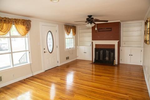 37 Chipman Rd, Beverly, MA 01915 photo 3
