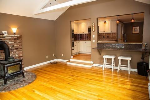 37 Chipman Rd, Beverly, MA 01915 photo 13