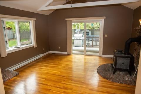 37 Chipman Rd, Beverly, MA 01915 photo 12
