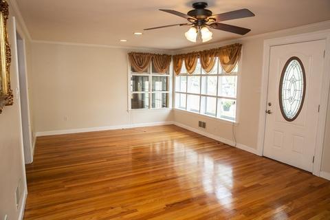 37 Chipman Rd, Beverly, MA 01915 photo 4