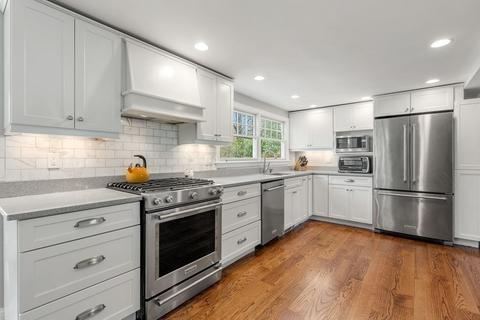 4 Granison, Weston, MA 02493 photo 8