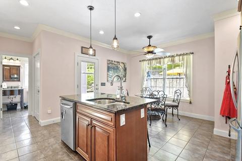 349 Hamilton St, Worcester, MA 01604 photo 15