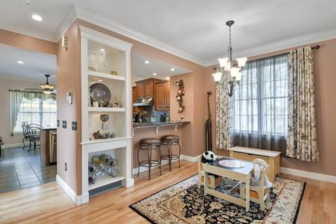 349 Hamilton St, Worcester, MA 01604 photo 8