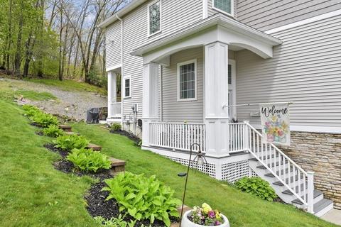 349 Hamilton St, Worcester, MA 01604 photo 2