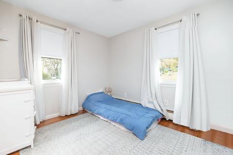 68 Hearthstone Ter, Chicopee, MA 01020 photo 19